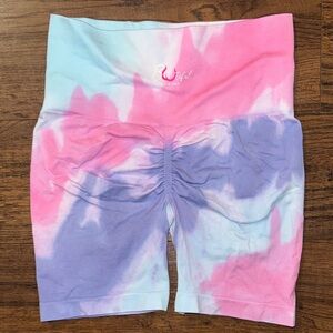 NWOT Butt Scrunch Biker Shorts